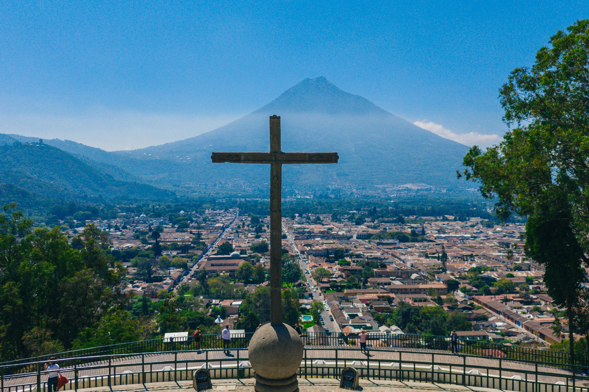activities and things to do walking around antigua guatemala from your hotel