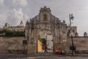 san-francisco-church-ruins-antigua-guatemala-1